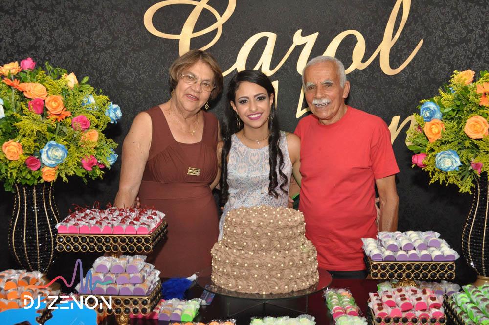 Carol – 15 anos Carol – 15 anos