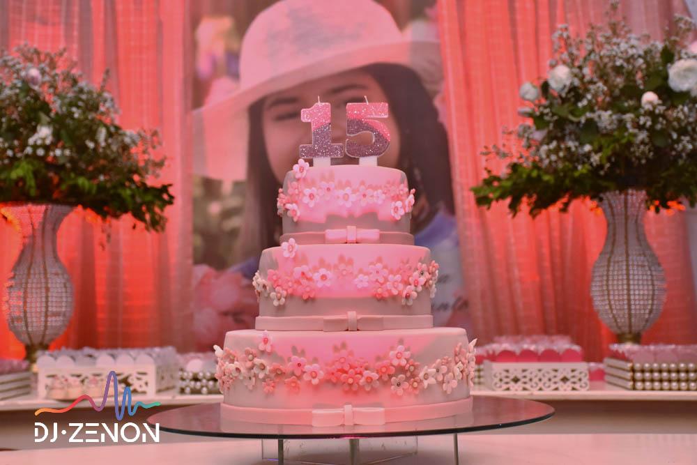 Larissa 01 Larissa 01